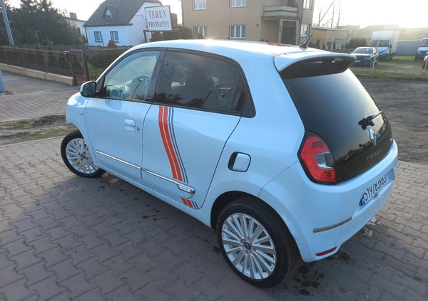 Renault Twingo cena 29700 przebieg: 6200, rok produkcji 2021 z Tczew małe 667